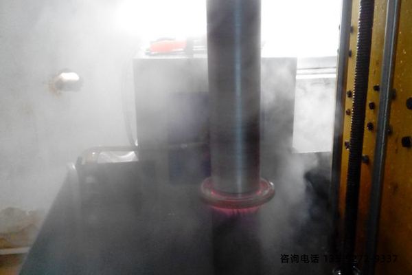 中頻淬火機-采用西門子PLC200產品系列