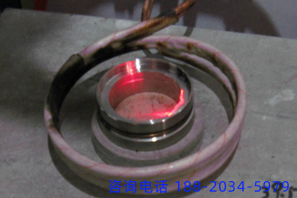 軸承感應加熱的界面張力平衡作用
