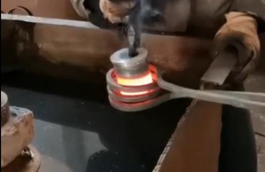 高頻淬火設備 工件加熱淬火打樣測試
