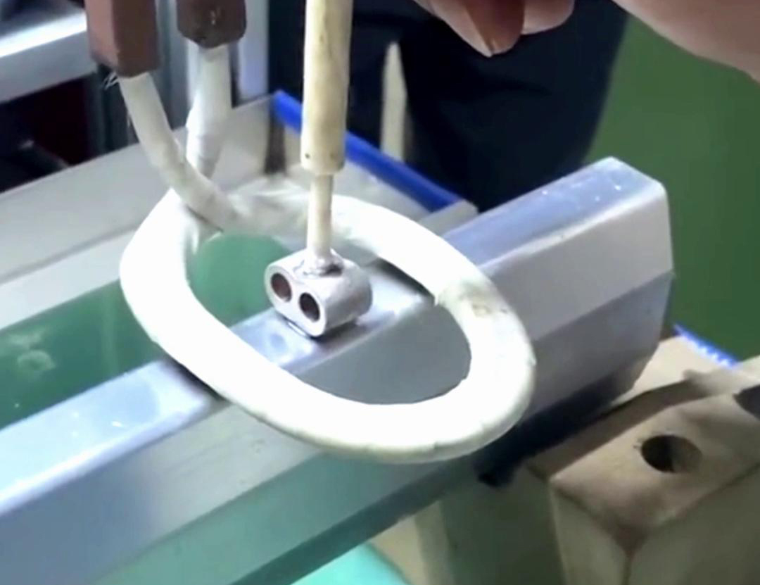 使用高頻焊機(jī)焊接鋁管時基本的步驟和要點(diǎn)