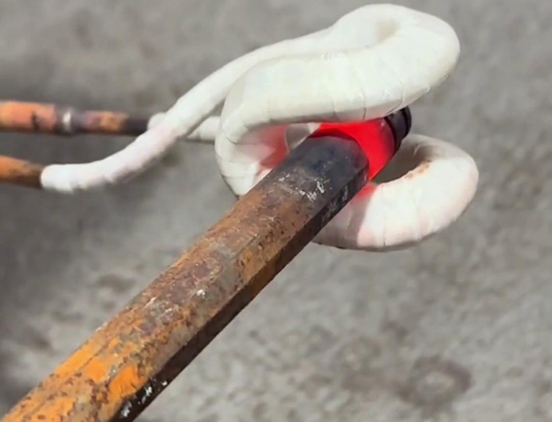海拓手持式高頻加熱機(jī)助力鈦合金板加工
