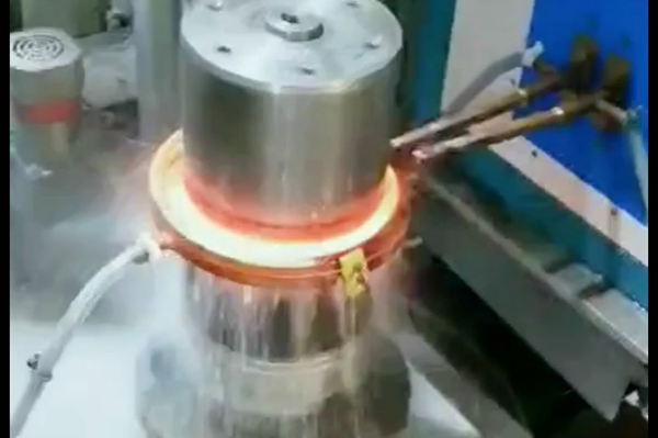 超音頻淬火機對工件表面淬火
