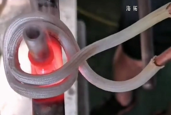 惠州客戶來我司現場驗收超高頻釬焊機設備！