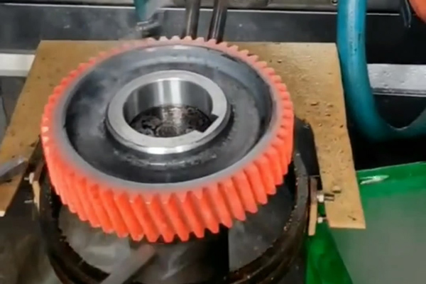 海拓高頻感應(yīng)加熱淬火機