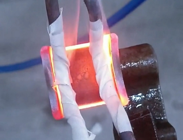高頻感應淬火設備的加熱電源